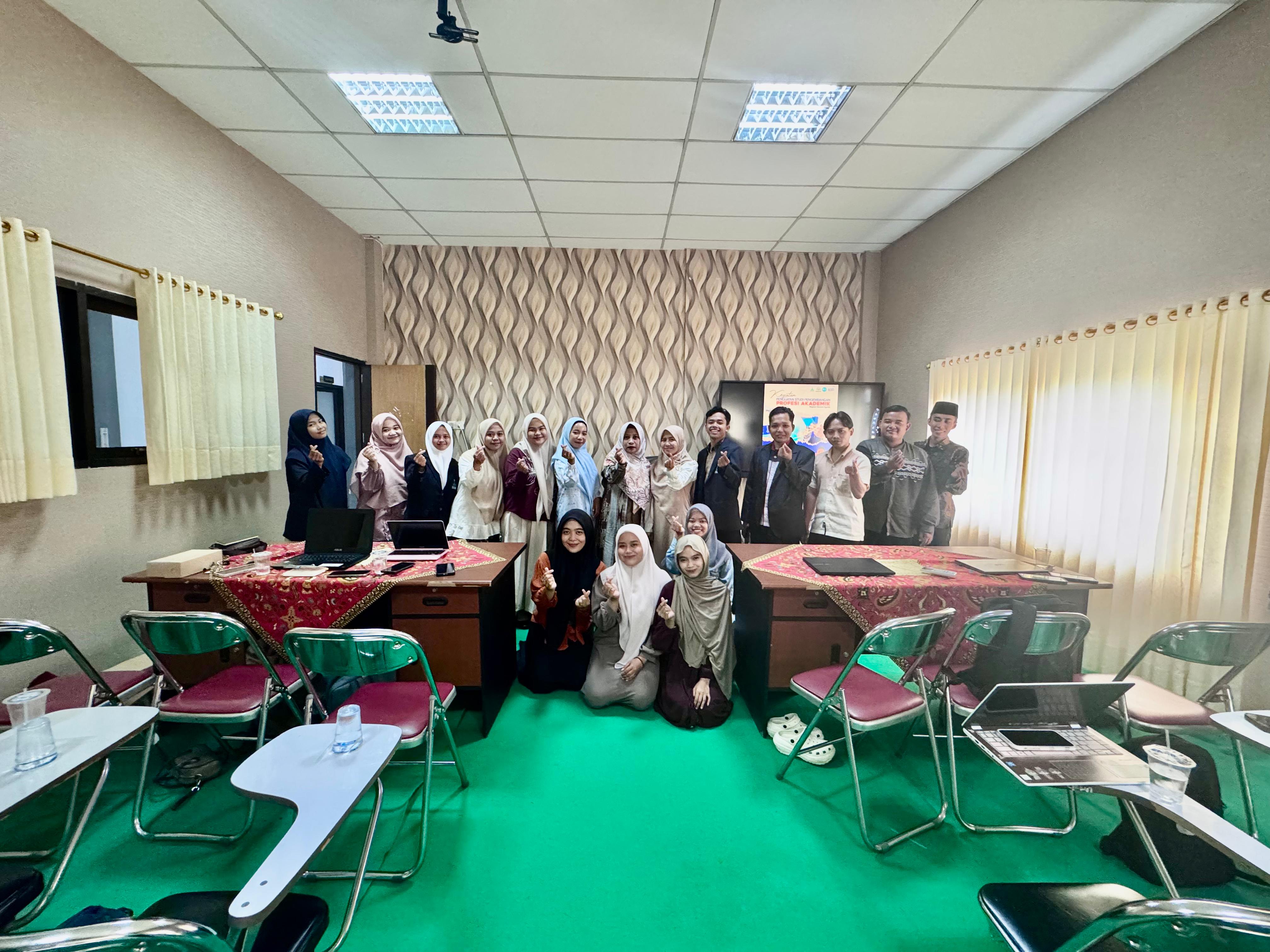 Penguatan Profesi Akademik Ekonomi Syariah, Pascasarjana UIN KHAS Jember Gelar Seminar Inspiratif